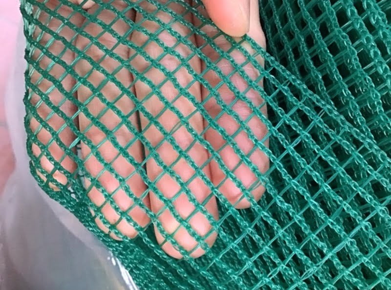 Lưới cước rào gà để chăm sóc gà sau khi cắt tích - Lưới Trung Lương Lưới cước rào gà để chăm sóc gà sau khi cắt tích